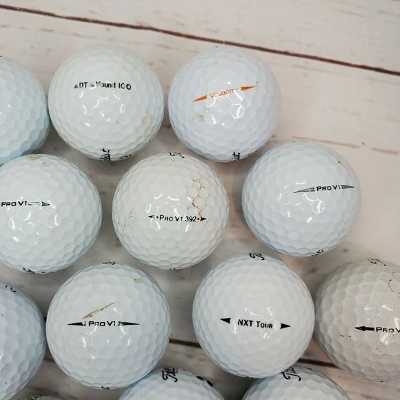 17 Titleist #1 #2 #3 #4 #8 & #22 Golf Balls Some Balls Are Dirty Some are Clean - Picture 8 of 12